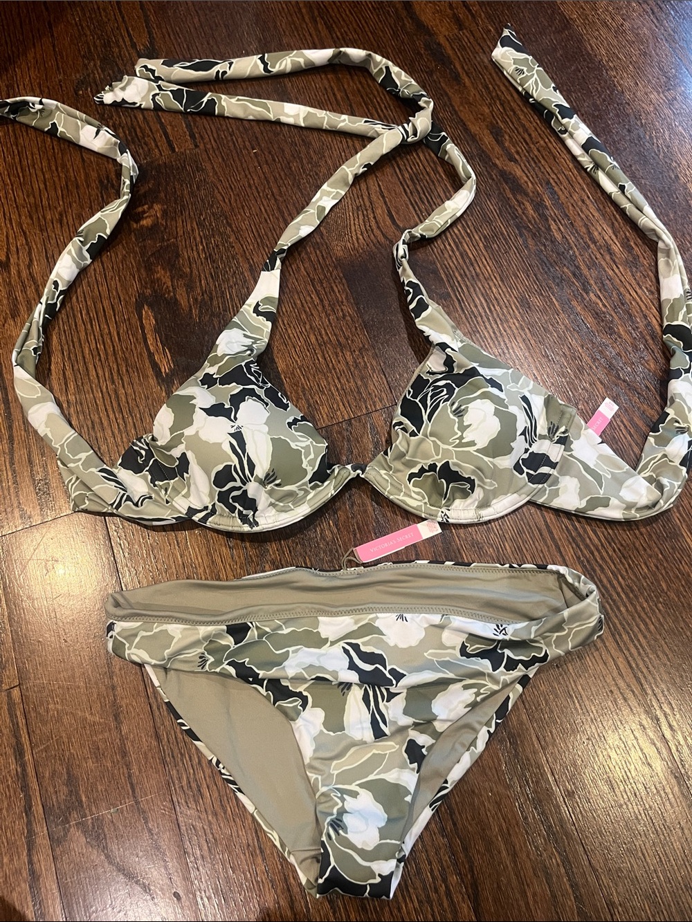 Victoria’s Secret Women’s Green Floral Print Bikini Set - Push-Up Top & Bottom.